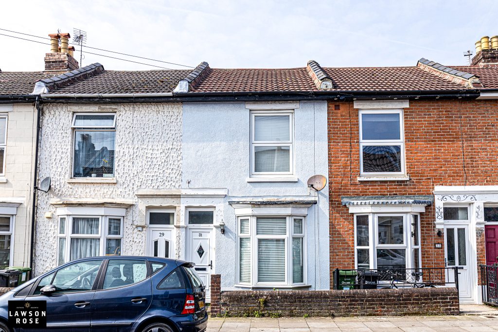 2 bedroom house Sold STC, Sutherland Road, Southsea, PO4