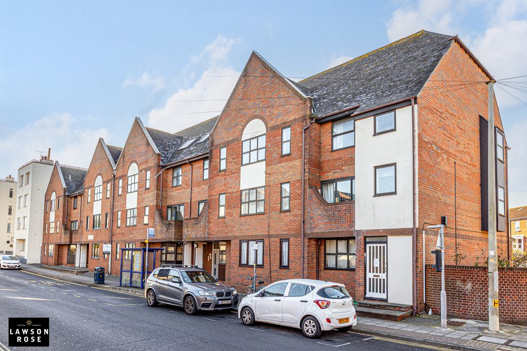 1 bedroom property Sold STC, Clarendon Road, Petersham House Clarendon Road, PO5