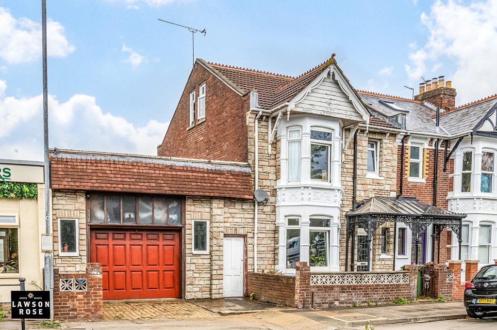 5 bedroom house Sold STC, Locksway Road, Southsea, PO4