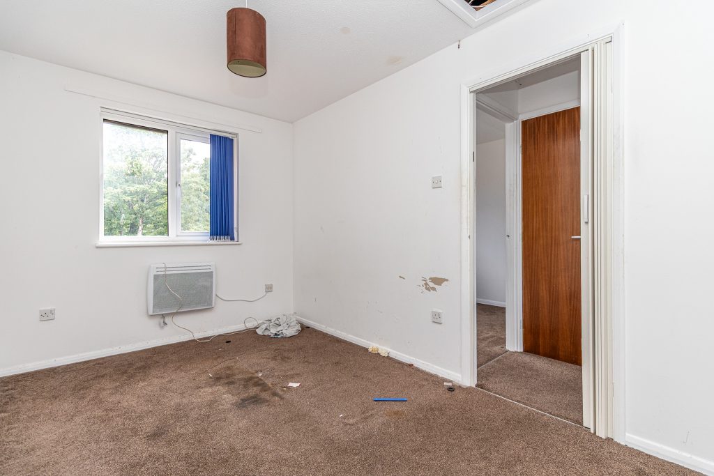 2 bedroom house Sold STC, Benham Drive, Portsmouth, PO3 – photo 10