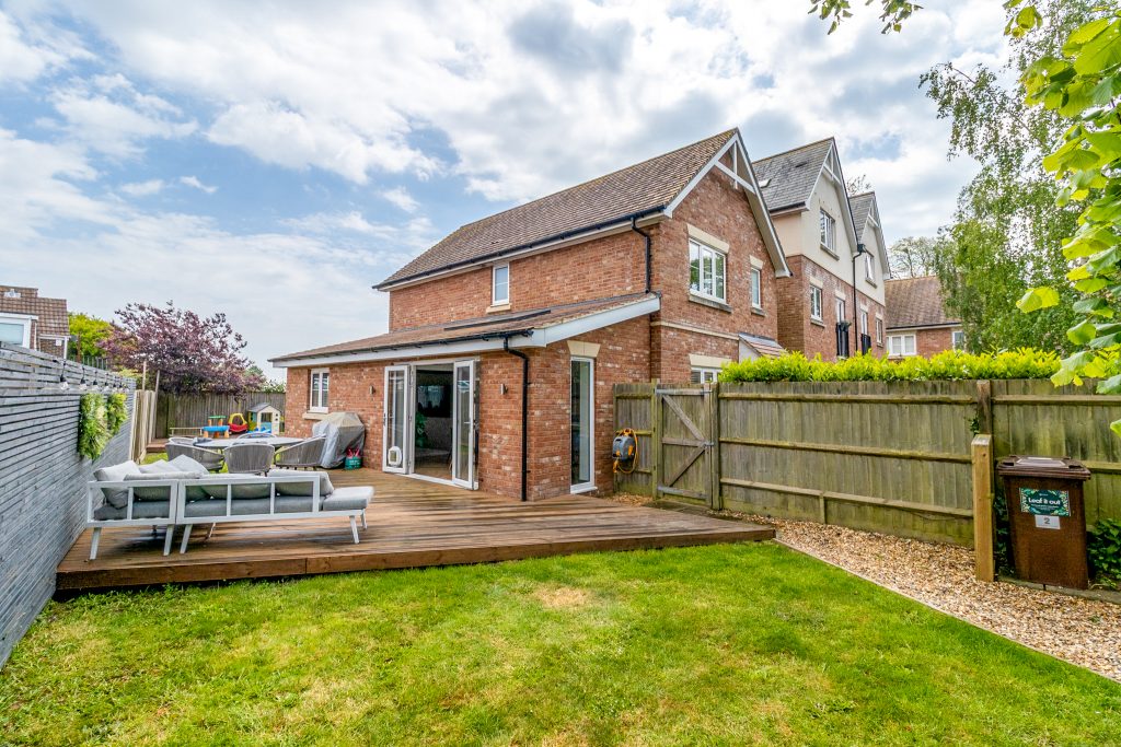 3 bedroom house Sold STC, Gleave Close, Southsea, PO4 – photo 20