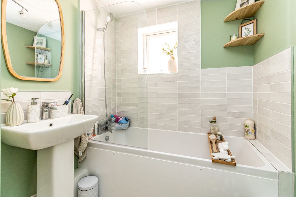 3 bedroom house Sold STC, Milebush Road, Southsea, PO4 – photo 7
