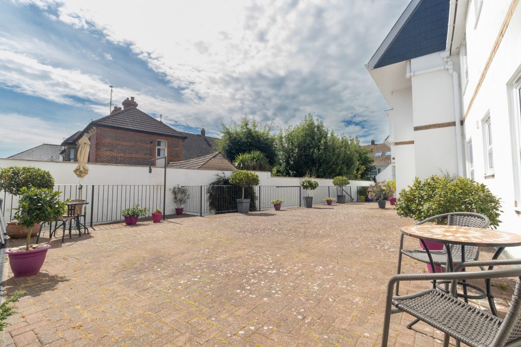 2 bedroom flat for sale, St. Vincent Road, Southsea, PO5 – photo 11