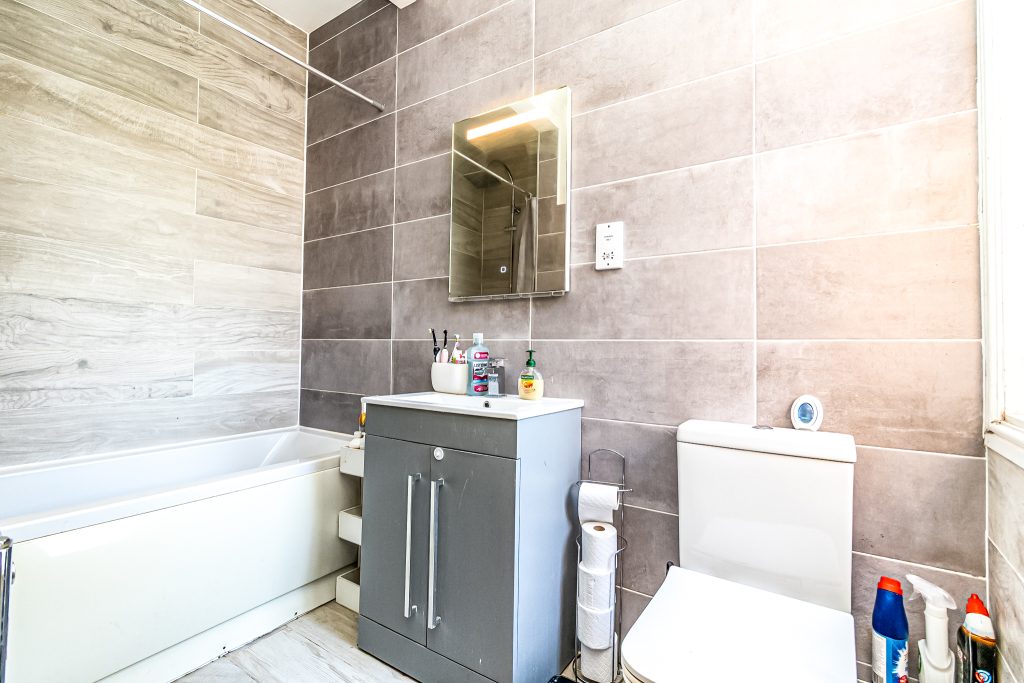 3 bedroom house Sold STC, Talbot Road, Southsea, PO4 – photo 5