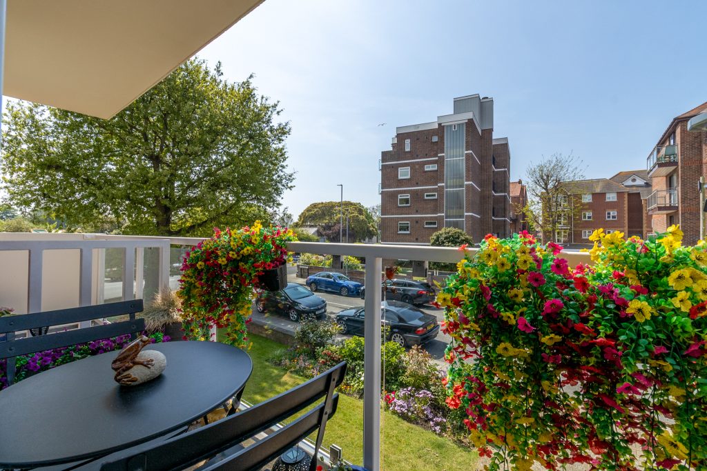 2 bedroom property Sold STC, Eastern Parade, Jocelyn Court, PO4 – photo 12