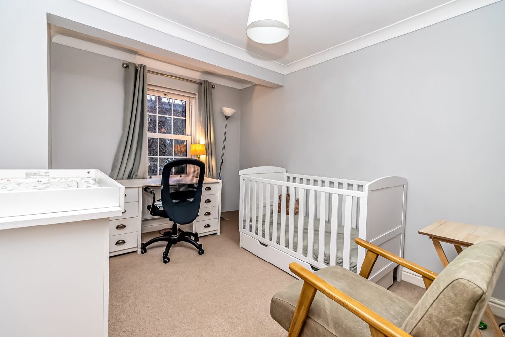 3 bedroom house Sold STC, Mountbatten Square, Southsea, PO4 – photo 7