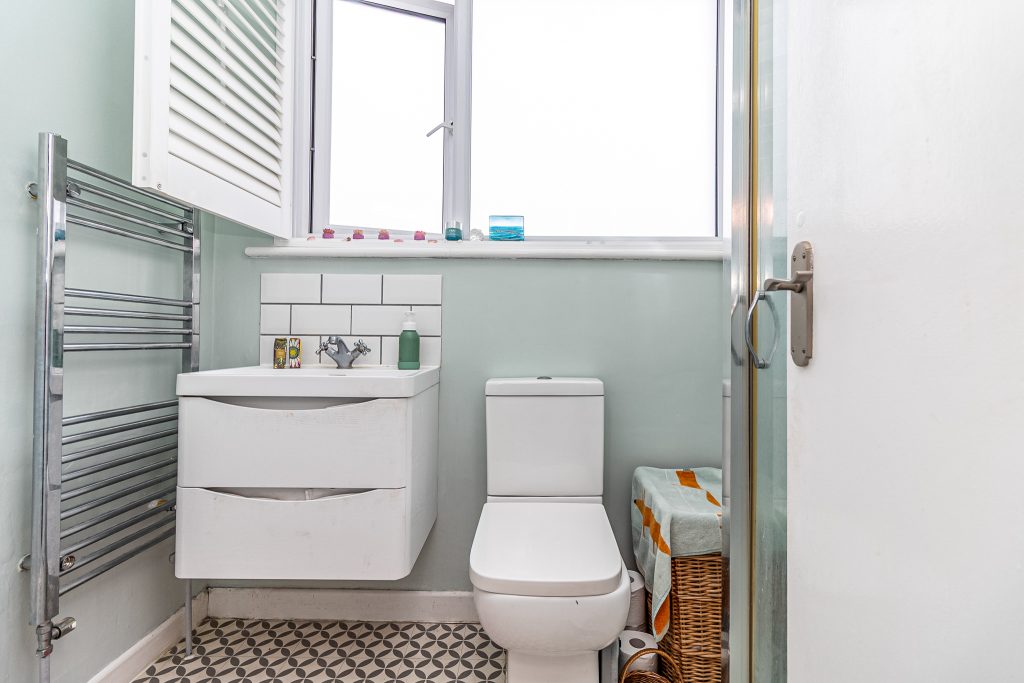 1 bedroom property for sale, St. Georges Road, Southsea, PO4 – photo 6