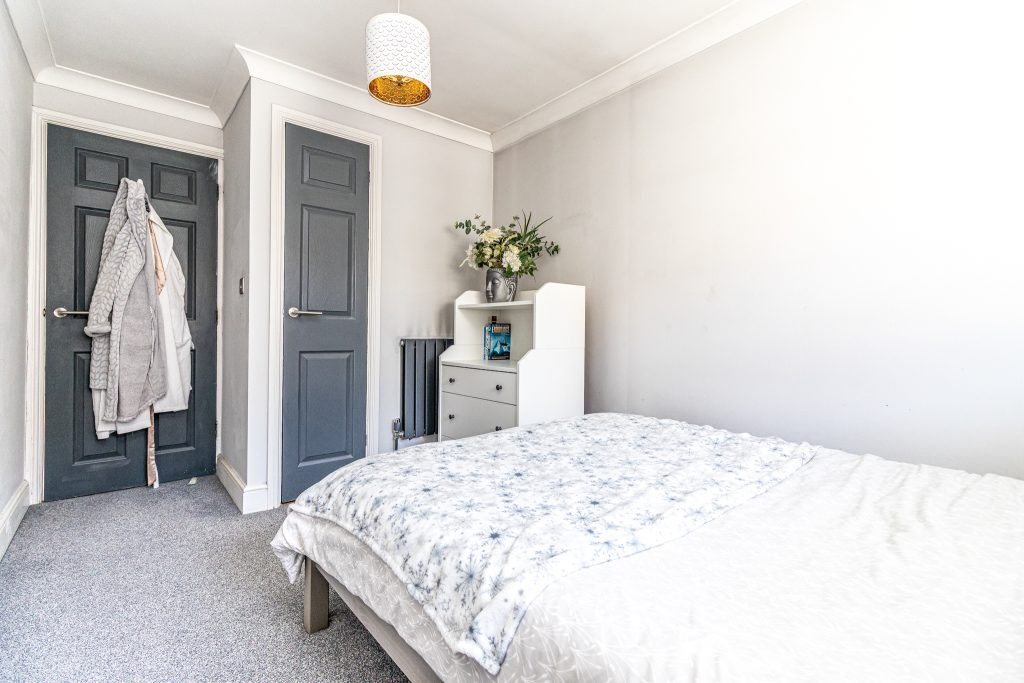 2 bedroom property for sale, Fawcett Road, Southsea, PO4 – photo 12