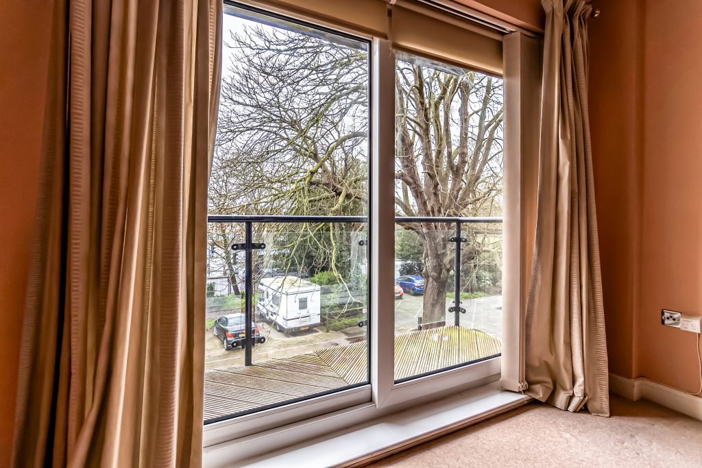 2 bedroom property for sale, Gisors Road, Southsea, PO4 – photo 12