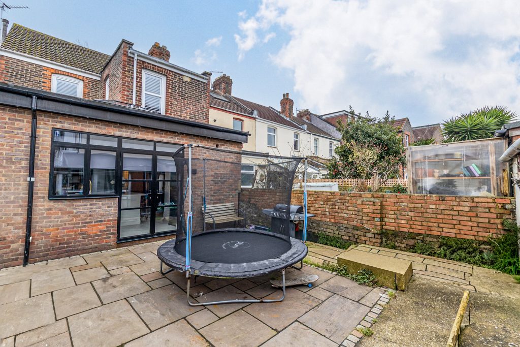 3 bedroom house Sold STC, Priory Crescent, Southsea, PO4 – photo 6
