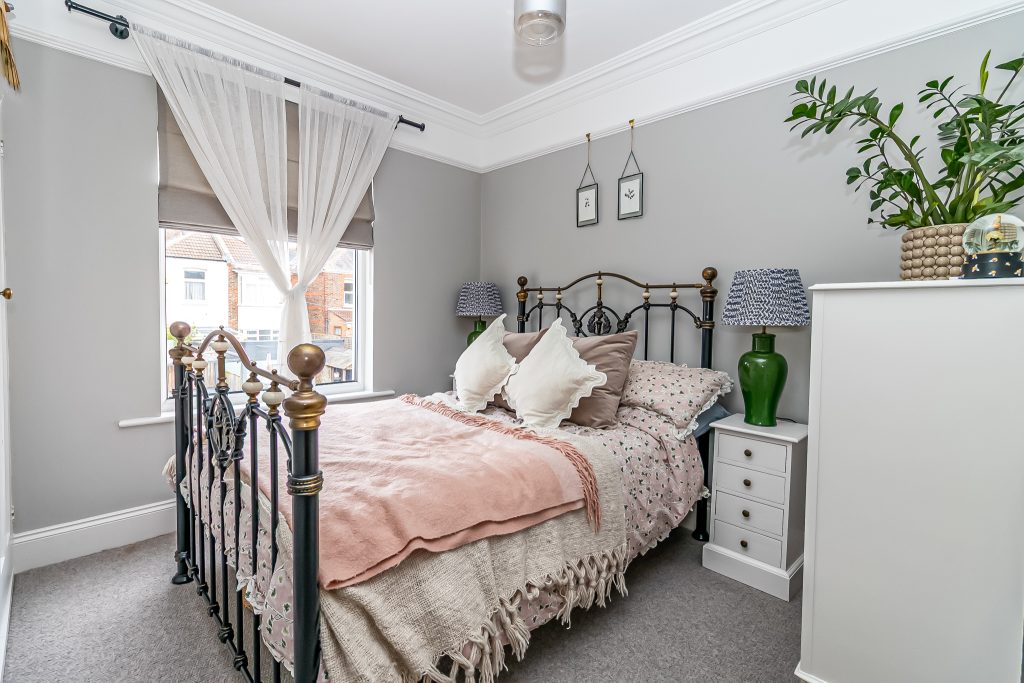 3 bedroom house Sold STC, Clegg Road, Southsea, PO4 – photo 4