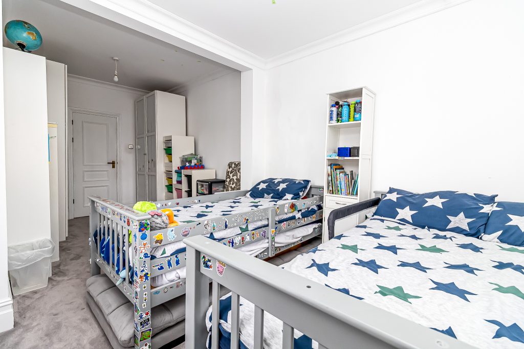 3 bedroom house Sold STC, Priory Crescent, Southsea, PO4 – photo 8