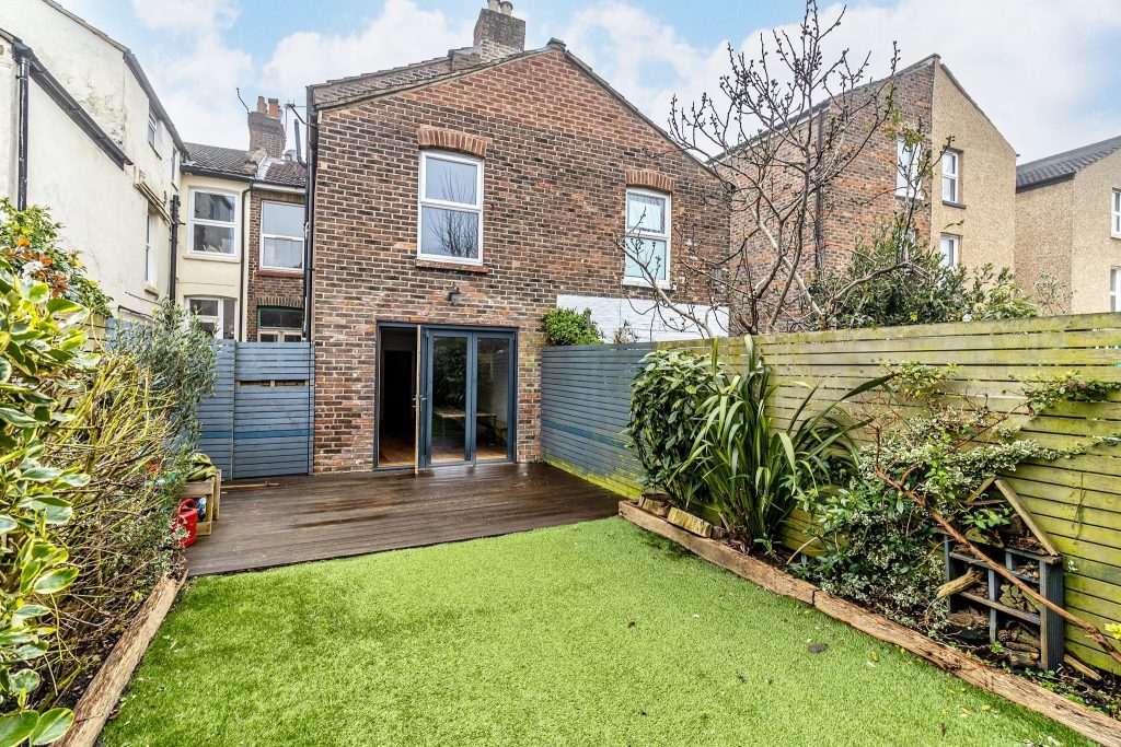 5 bedroom house Sold STC, Chelsea Road, Southsea, PO5 – photo 14