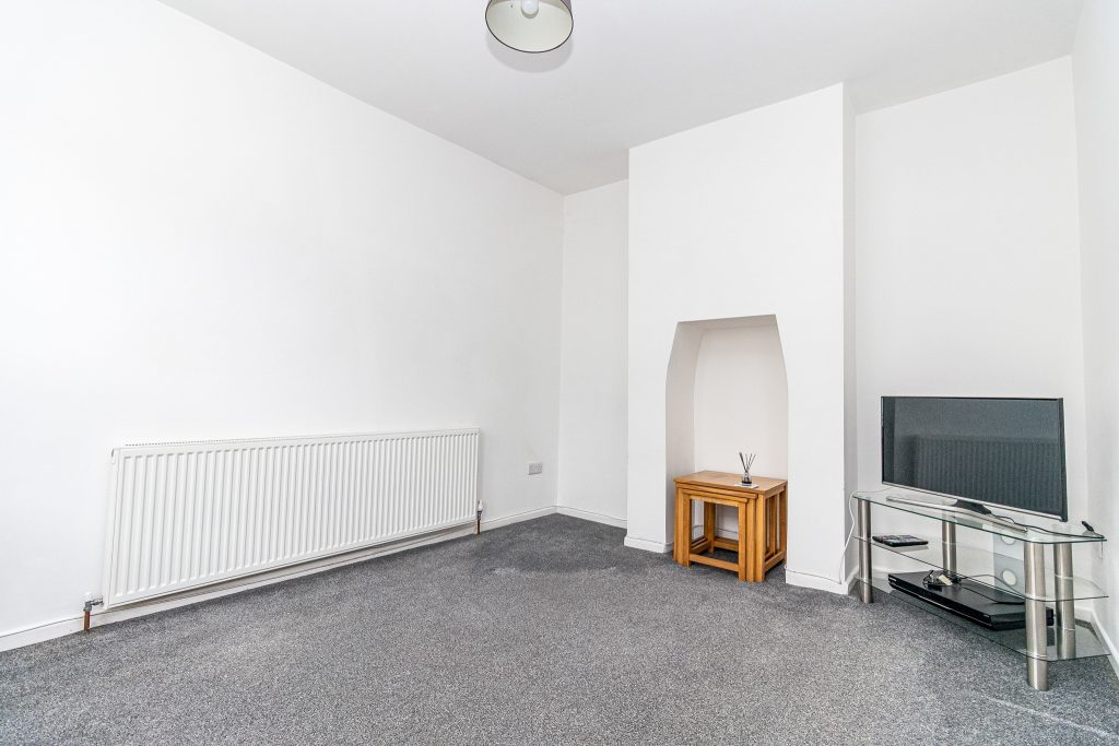 2 bedroom house Sold STC, Maxwell Road, Southsea, PO4 – photo 12