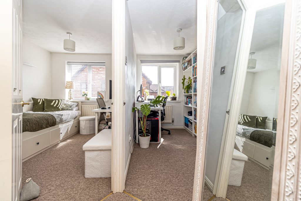 3 bedroom house Sold STC, Milebush Road, Southsea, PO4 – photo 10