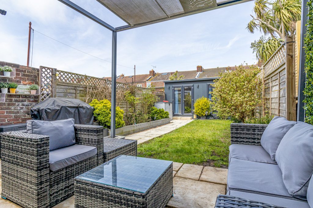 3 bedroom house Sold STC, Edgeware Road, Southsea, PO4 – photo 16