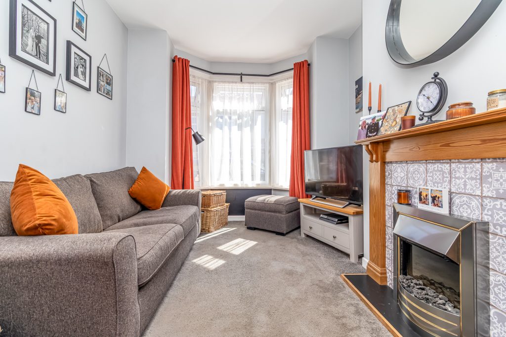 2 bedroom house Sold STC, Shelford Road, Southsea, PO4 – photo 14