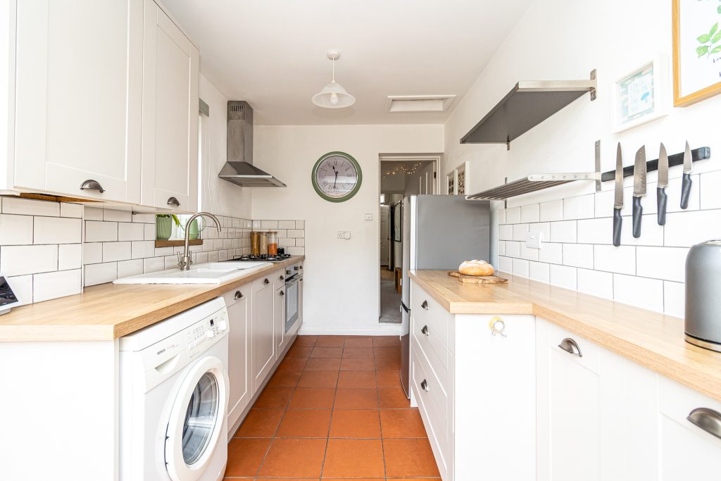 2 bedroom house Sold STC, Priory Road, Southsea, PO4 – photo 9