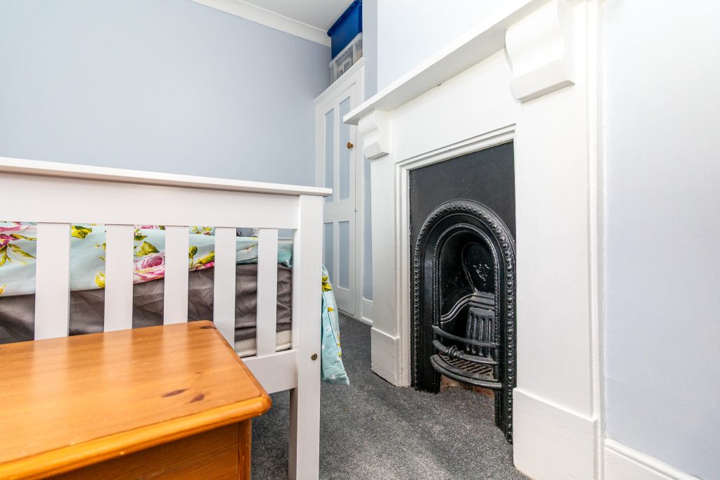 2 bedroom house Sold STC, Talbot Road, Southsea, PO4 – photo 18