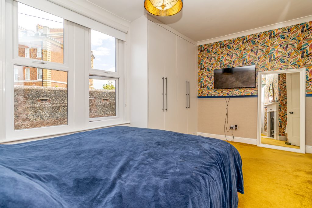 2 bedroom house Sold STC, Cromwell Road, Southsea, PO4 – photo 29