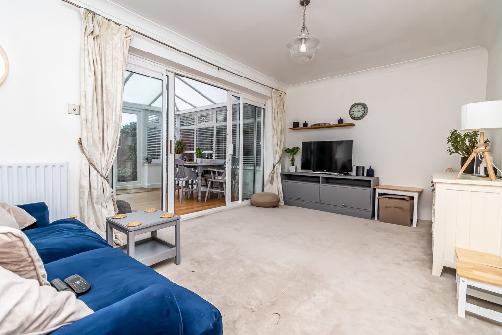 3 bedroom house Sold STC, Mountbatten Square, Southsea, PO4 – photo 12