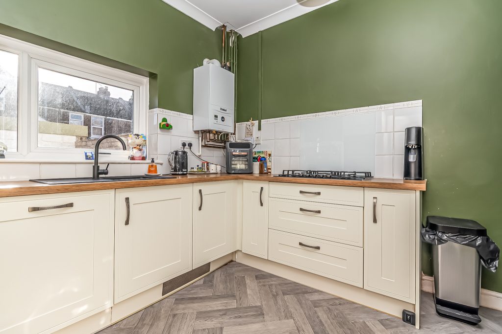 2 bedroom house for sale, Dunbar Road, Southsea, PO4 – photo 6