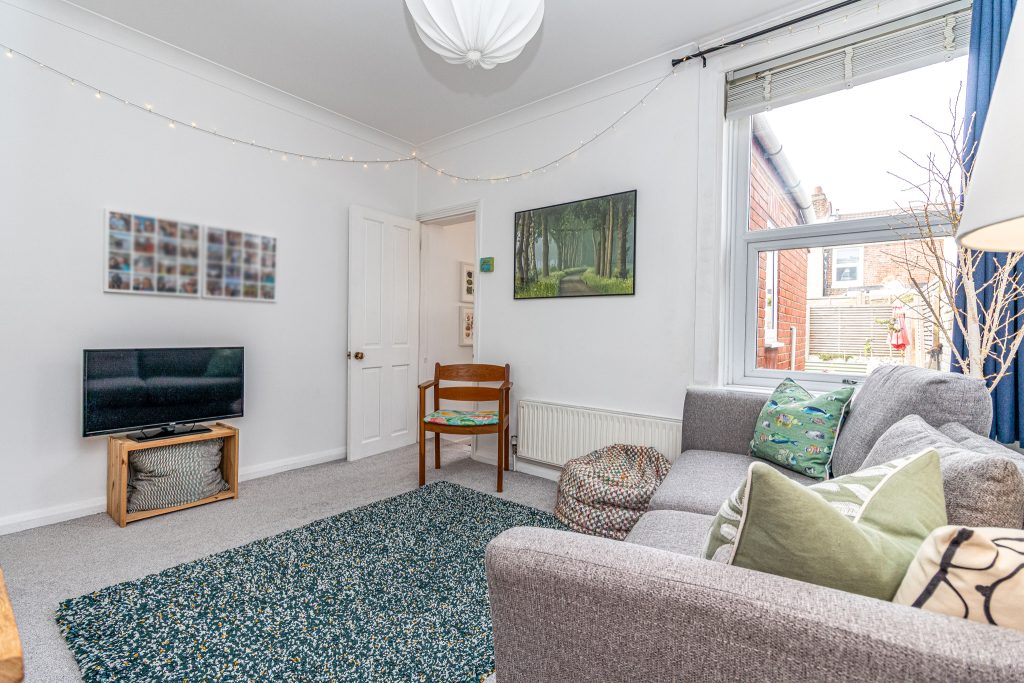 2 bedroom house Sold STC, Priory Road, Southsea, PO4 – photo 13