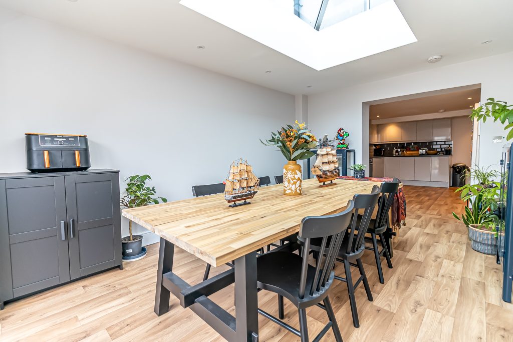 4 bedroom house Sold STC, Hester Road, Southsea, PO4 – photo 2