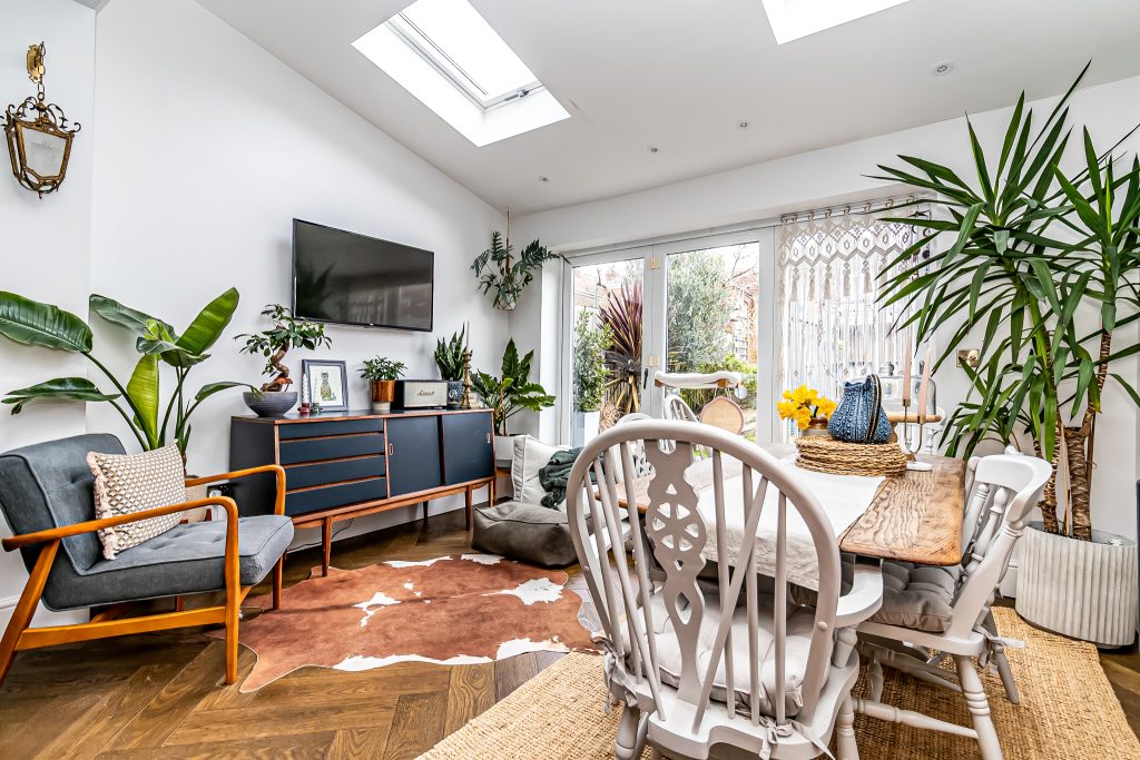 3 bedroom house Sold STC, Clegg Road, Southsea, PO4 – photo 2