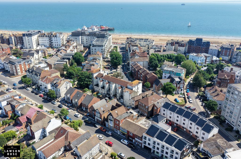 4 bedroom house for sale, Granada Road, Southsea, PO4