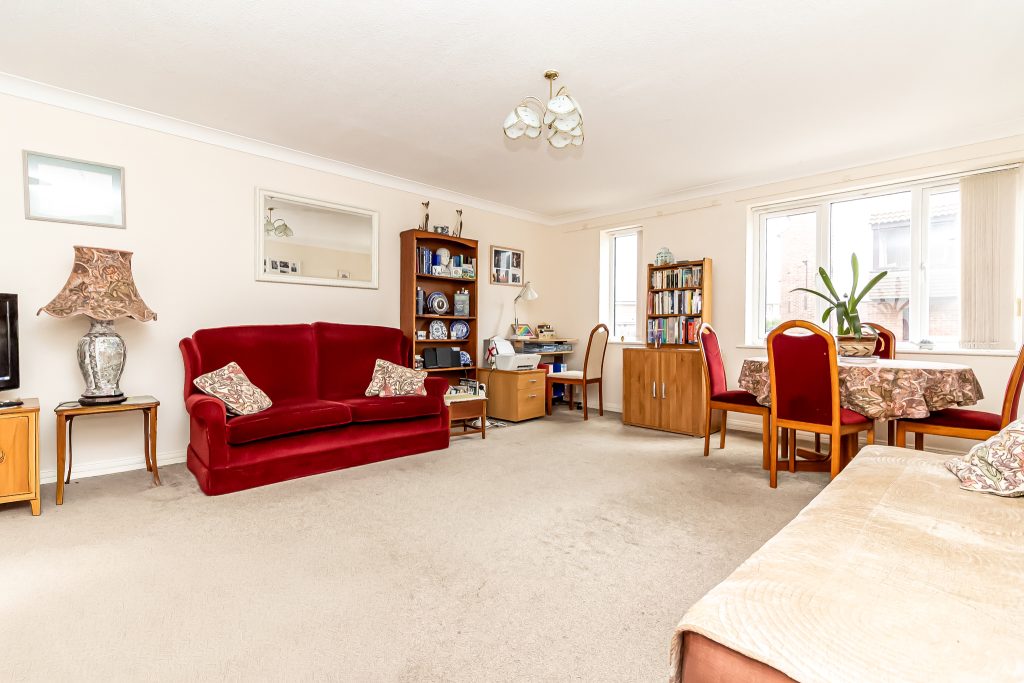 1 bedroom property Sold STC, Clarendon Road, Petersham House Clarendon Road, PO5 – photo 2