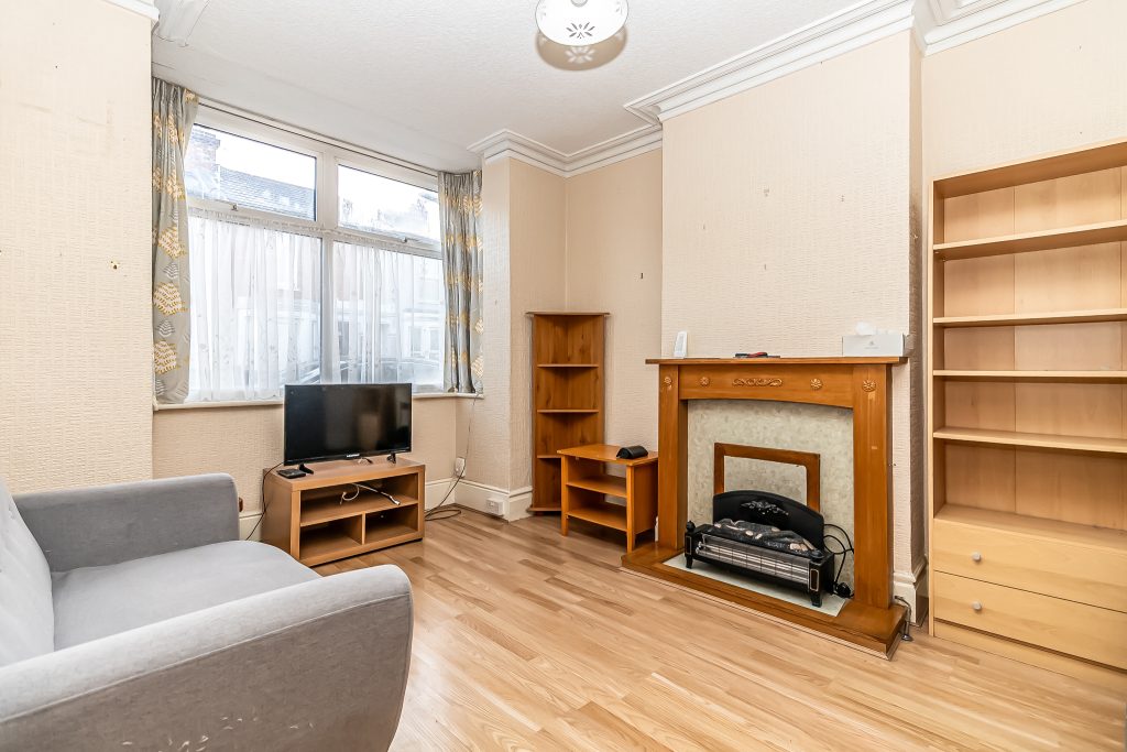 3 bedroom house Sold STC, Pretoria Road, Southsea, PO4 – photo 2