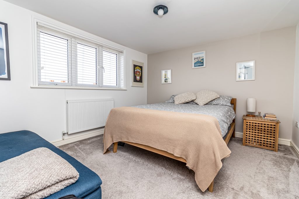 4 bedroom house Sold STC, Crofton Road, Southsea, PO4 – photo 18