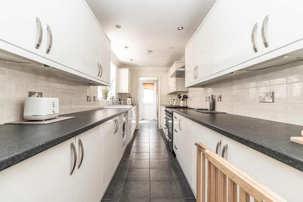 4 bedroom house for sale, Granada Road, Southsea, PO4 – photo 12