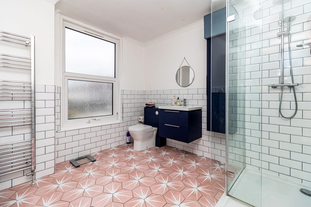 2 bedroom house Sold STC, Cromwell Road, Southsea, PO4 – photo 8