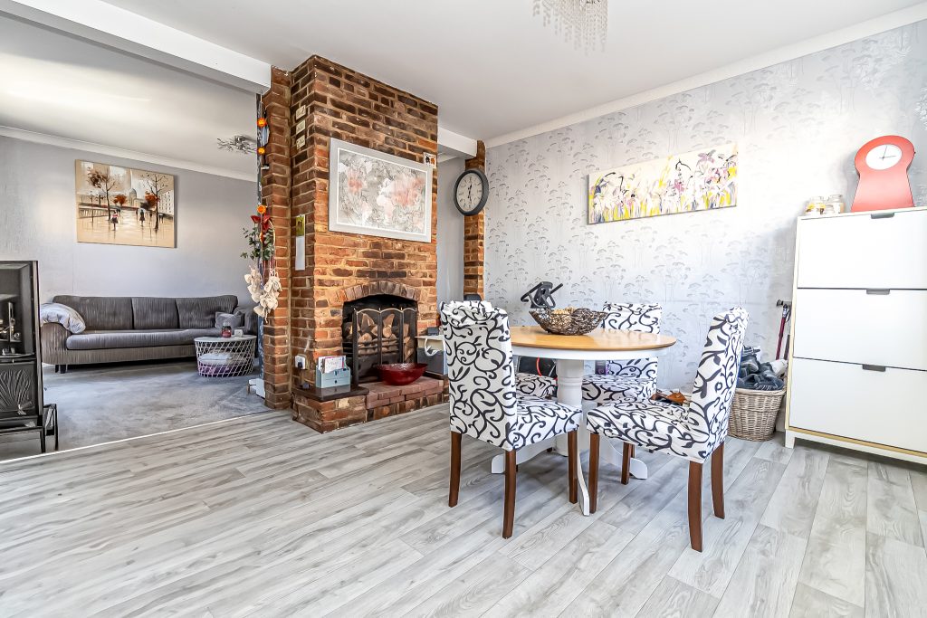 2 bedroom house for sale, Dunbar Road, Southsea, PO4 – photo 3