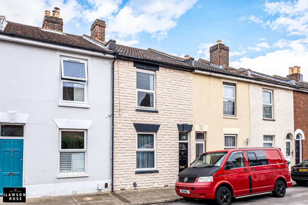 3 bedroom house Sold STC, Brompton Road, Southsea, PO4 – photo 3