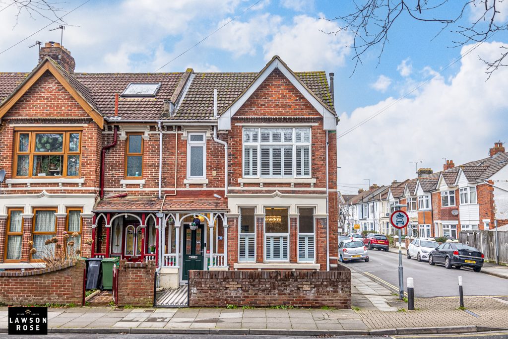 3 bedroom house Sold STC, Priory Crescent, Southsea, PO4 – photo 24