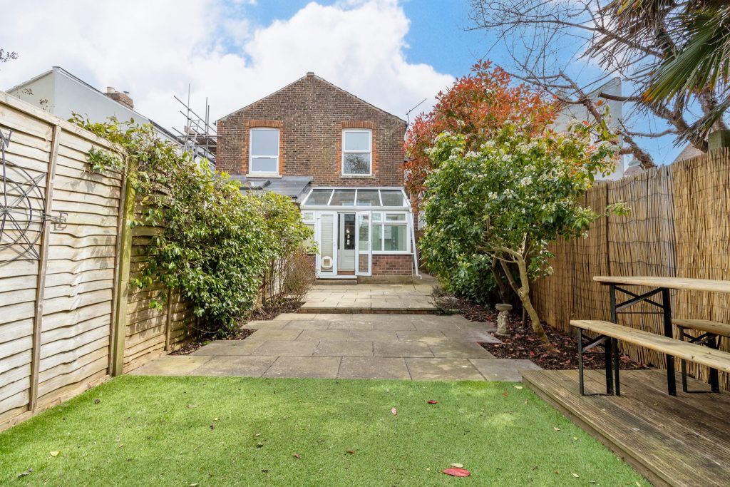 3 bedroom house for sale, Winter Road, Southsea, PO4 – photo 31