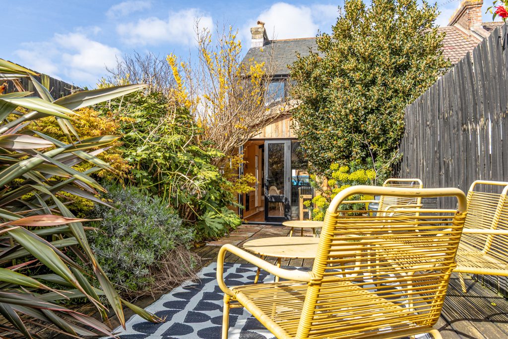 2 bedroom house Sold STC, Kassassin Street, Southsea, PO4 – photo 25