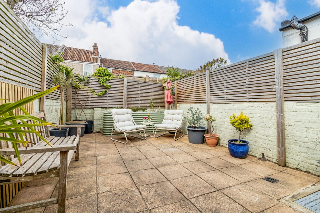2 bedroom house Sold STC, Priory Road, Southsea, PO4 – photo 27