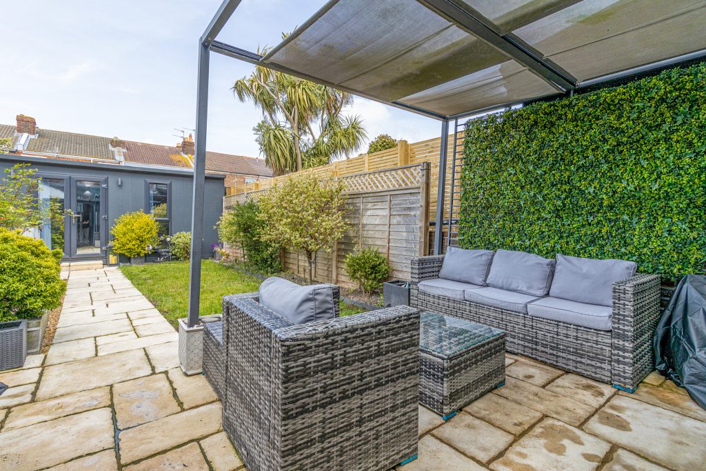 3 bedroom house Sold STC, Edgeware Road, Southsea, PO4 – photo 39