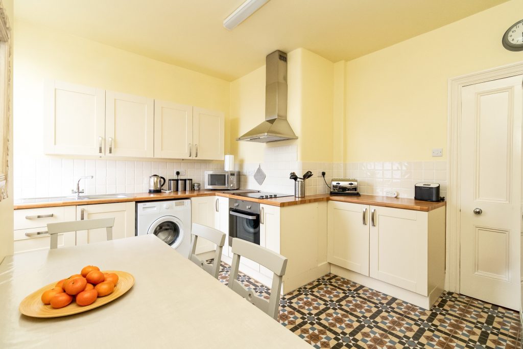 2 bedroom property for sale, Western Parade, Southsea, PO5 – photo 4