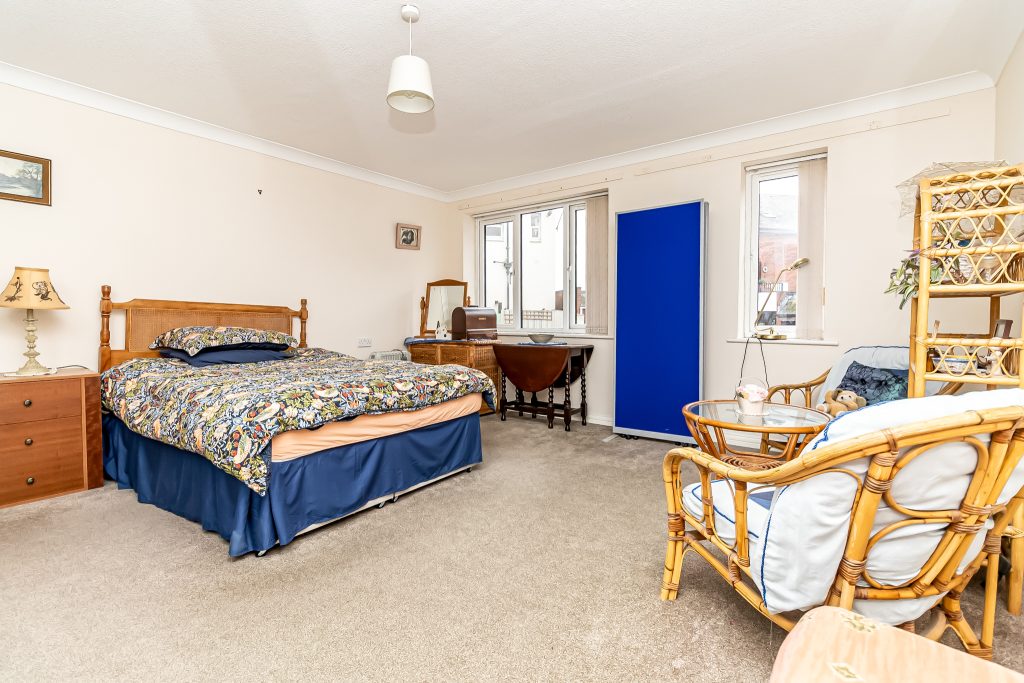 1 bedroom property Sold STC, Clarendon Road, Petersham House Clarendon Road, PO5 – photo 4