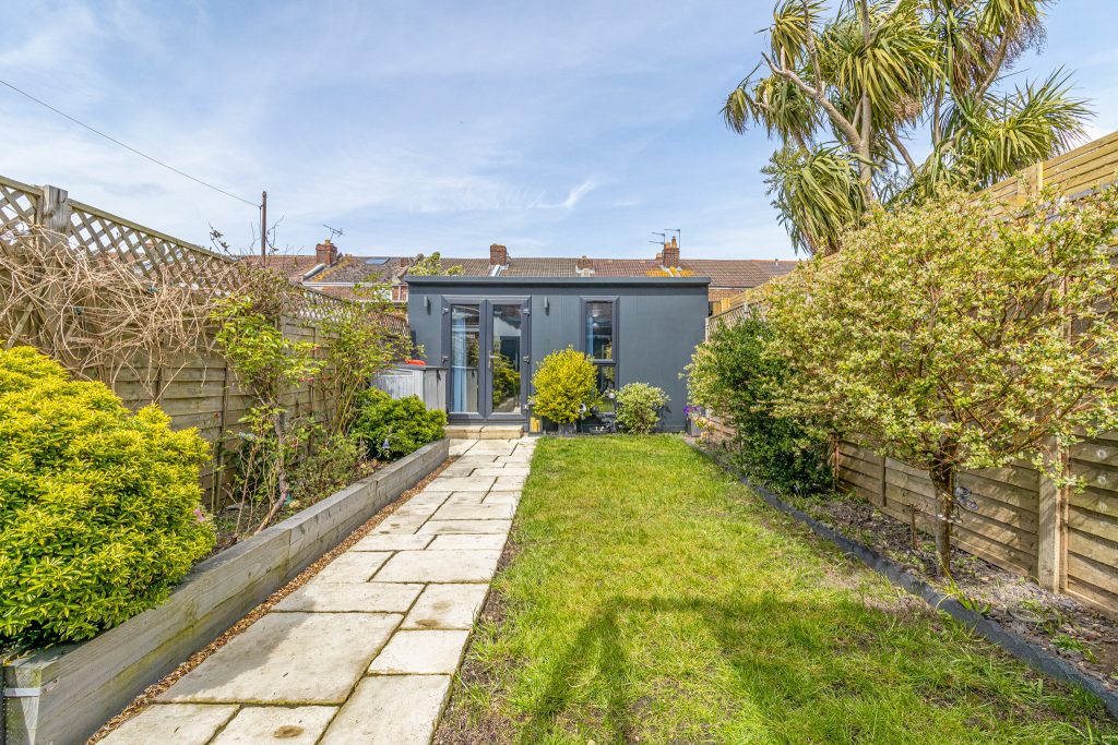3 bedroom house Sold STC, Edgeware Road, Southsea, PO4 – photo 40