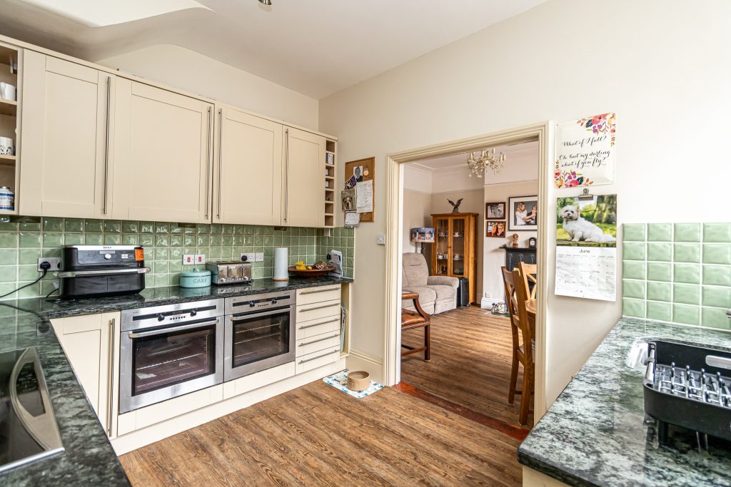 4 bedroom house for sale, Brading Avenue, Southsea, PO4 – photo 8