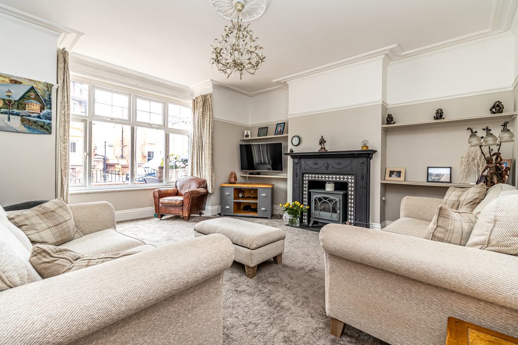 4 bedroom house for sale, Brading Avenue, Southsea, PO4 – photo 3
