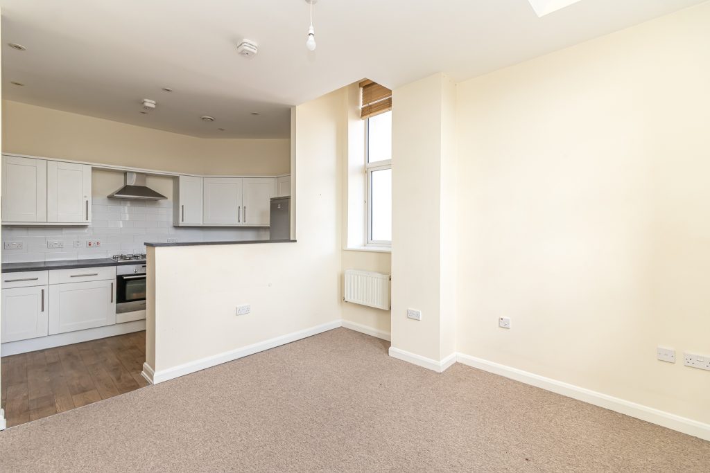 2 bedroom property for sale, Union Road, Finchdean Gardens Union Road, PO3 – photo 3
