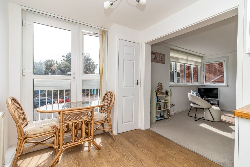 2 bedroom flat for sale, Eastern Parade, Gannet House, PO4 – photo 8