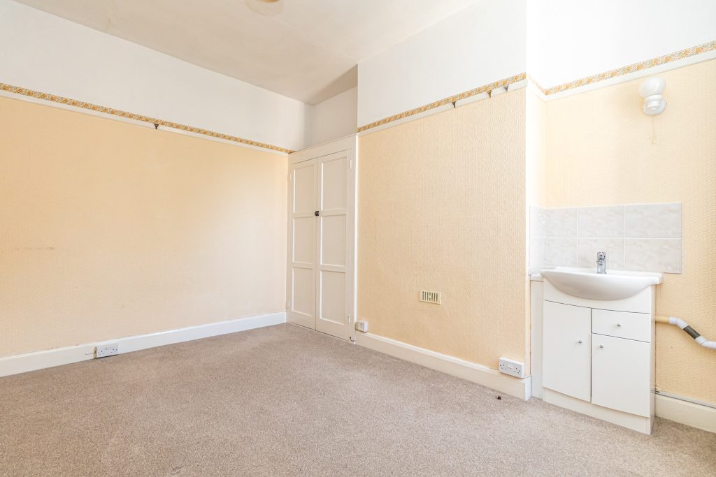 4 bedroom house Sold STC, St. Peters Grove, Southsea, PO5 – photo 11